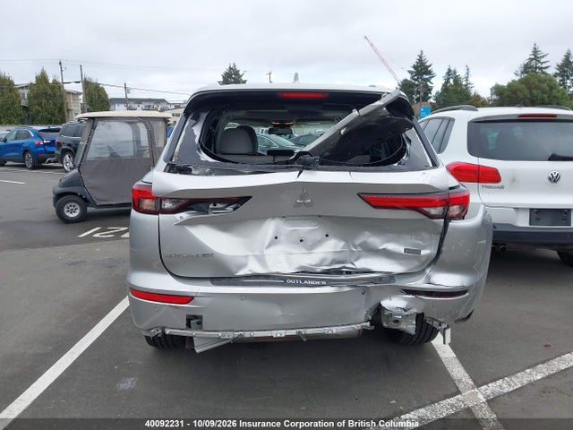 Продаж на аукціоні авто 2023 Mitsubishi Outlander Le/le Premium/noir/se/sel, vin: JA4J4UA88PZ613682, номер лоту: 40092231