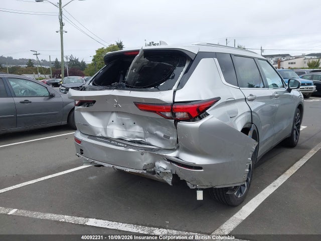 Продаж на аукціоні авто 2023 Mitsubishi Outlander Le/le Premium/noir/se/sel, vin: JA4J4UA88PZ613682, номер лоту: 40092231