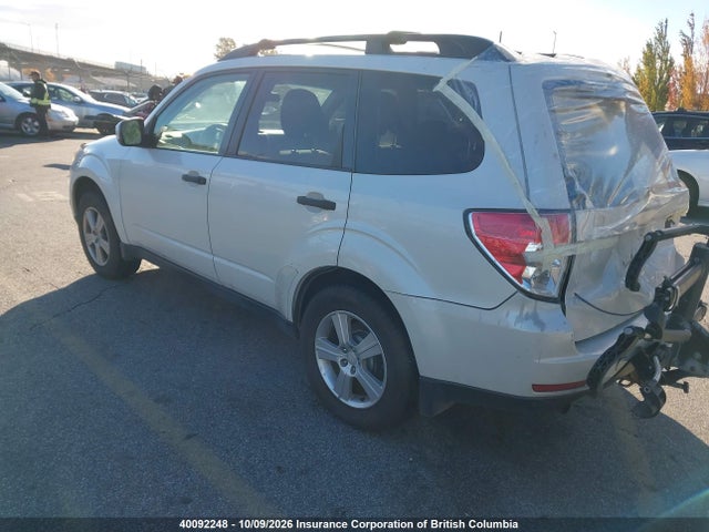 40092248 :رقم المزاد ، JF2SHCBC7CH407377 vin ، 2012 Subaru Forester 2.5x مزاد بيع