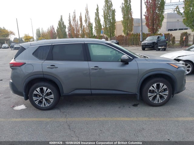 5N1AT3BB4MC745880 Nissan ROGUE SV