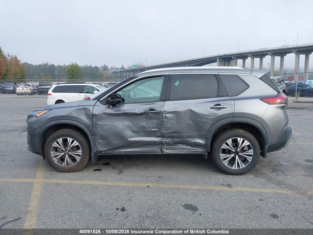 5N1AT3BB4MC745880 Nissan ROGUE SV