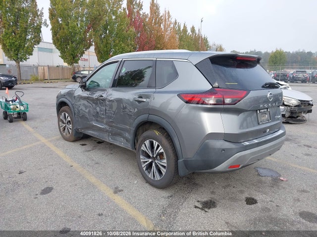 5N1AT3BB4MC745880 Nissan ROGUE SV