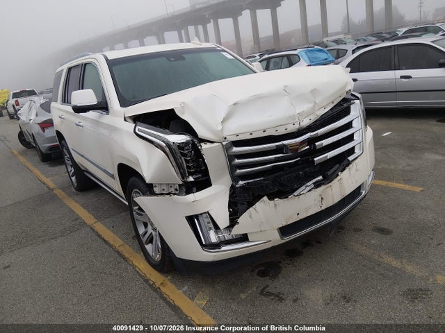 40091429 :رقم المزاد ، 1GYS4NKJ9FR529123 vin ، 2015 Cadillac Escalade Premium مزاد بيع