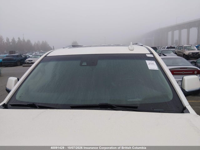 40091429 :رقم المزاد ، 1GYS4NKJ9FR529123 vin ، 2015 Cadillac Escalade Premium مزاد بيع