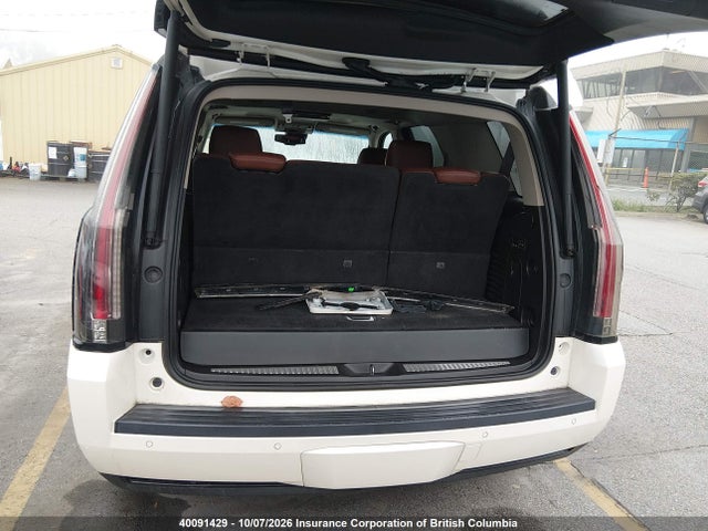 40091429 :رقم المزاد ، 1GYS4NKJ9FR529123 vin ، 2015 Cadillac Escalade Premium مزاد بيع