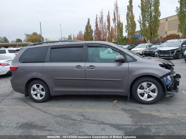 Продаж на аукціоні авто 2015 Toyota Sienna Le 8 Passenger, vin: 5TDKK3DC8FS690580, номер лоту: 40092296