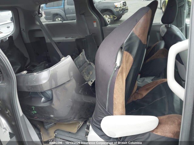 Продаж на аукціоні авто 2015 Toyota Sienna Le 8 Passenger, vin: 5TDKK3DC8FS690580, номер лоту: 40092296