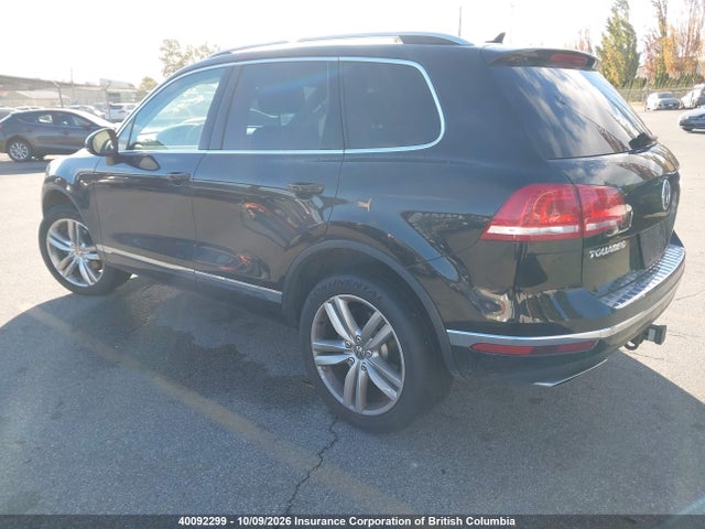 Aukcja sprzedaży 2016 Volkswagen Touareg Tdi/sport/lux/executive, vin: WVGEP9BP8GD006885, numer aukcji: 40092299