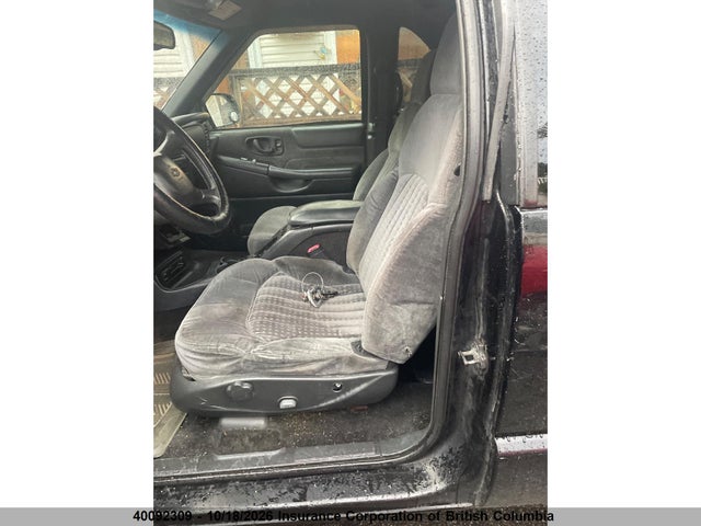 Продажа на аукционе авто 2001 Chevrolet Blazer, vin: 1GNCT18W31K171311, номер лота: 40092309