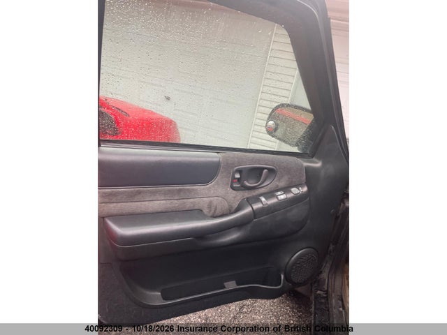 Продажа на аукционе авто 2001 Chevrolet Blazer, vin: 1GNCT18W31K171311, номер лота: 40092309