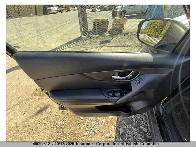 40092312 :رقم المزاد ، 5N1AT2MV4EC820158 vin ، 2014 Nissan Rogue مزاد بيع