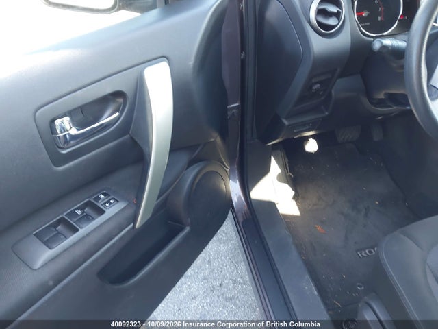 40092323 :رقم المزاد ، JN8AS5MT2AW030782 vin ، 2010 Nissan Rogue مزاد بيع