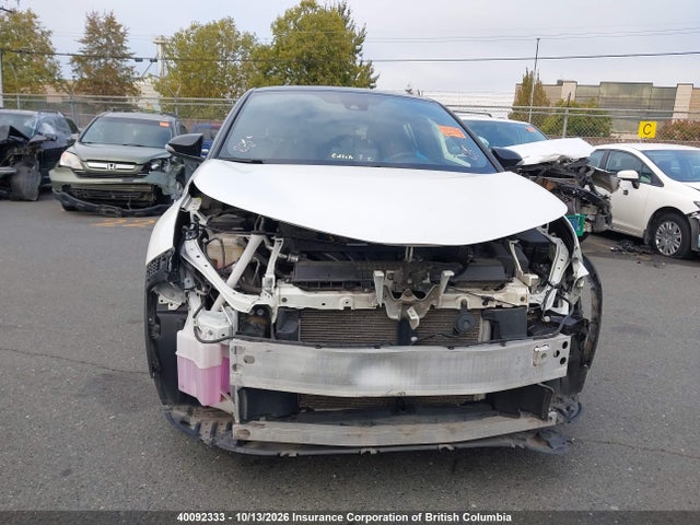 2020 Toyota C-hr მანქანა იყიდება აუქციონზე, vin: JTNKHMBX2L1062660, აუქციონის ნომერი: 40092333