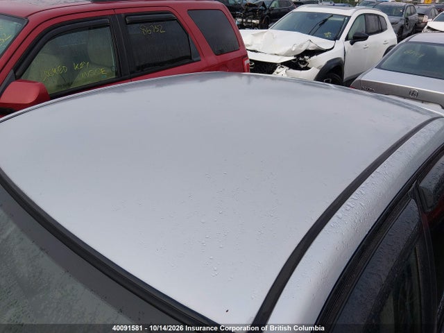 40091581 :رقم المزاد ، 2HGES15623H928025 vin ، 2003 Honda Civic Lx مزاد بيع