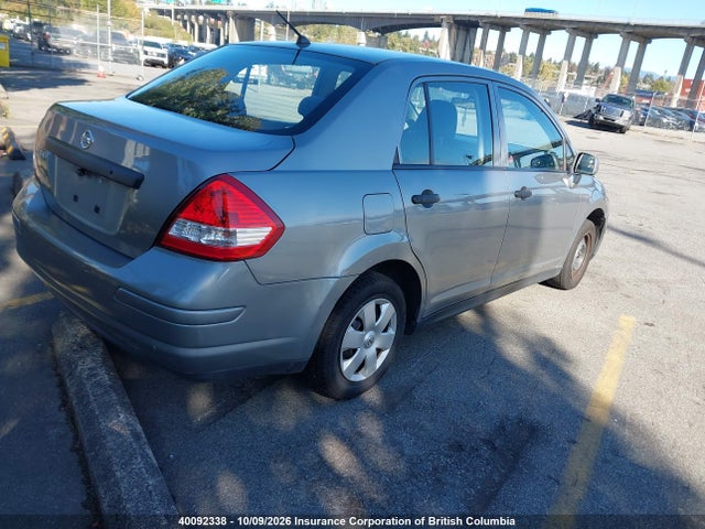 40092338 :رقم المزاد ، 3N1CC1AP9AL449173 vin ، 2010 Nissan Versa مزاد بيع