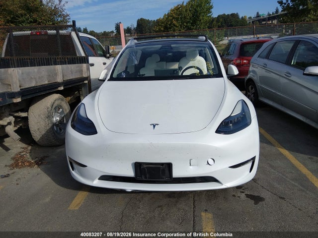 Tesla Model Y 2023 LRWYGDEE6PC265103 Image 13