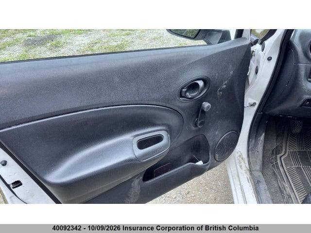 40092342 :رقم المزاد ، 3N1CE2CP9EL352106 vin ، 2014 Nissan Versa مزاد بيع
