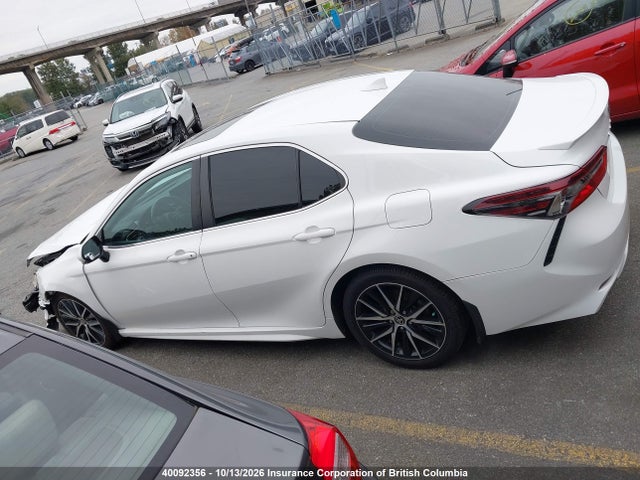 2022 Toyota Camry მანქანა იყიდება აუქციონზე, vin: 4T1B21HK7NU018022, აუქციონის ნომერი: 40092356
