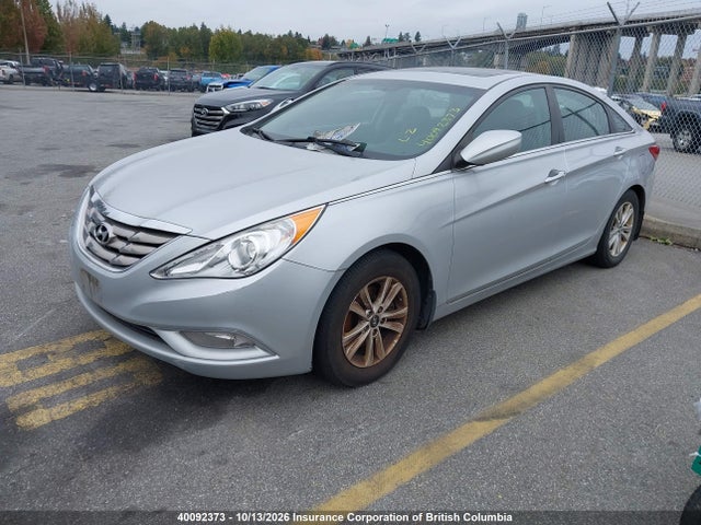 Продажа на аукционе авто 2012 Hyundai Sonata Gls, vin: 5NPEB4AC8CH379532, номер лота: 40092373