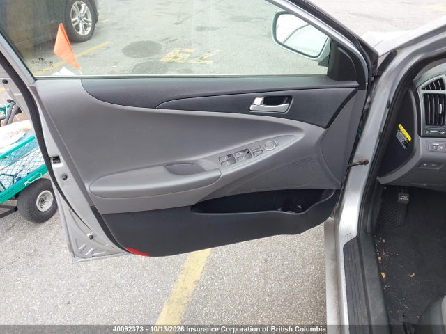 Продажа на аукционе авто 2012 Hyundai Sonata Gls, vin: 5NPEB4AC8CH379532, номер лота: 40092373