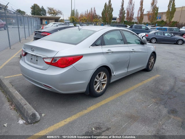 Продажа на аукционе авто 2012 Hyundai Sonata Gls, vin: 5NPEB4AC8CH379532, номер лота: 40092373