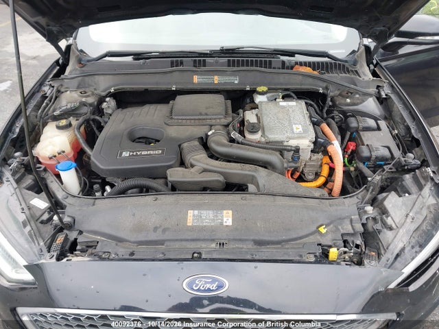 40092376 :رقم المزاد ، 3FA6P0RU5KR156023 vin ، 2019 Ford Fusion Hybrid Titanium مزاد بيع