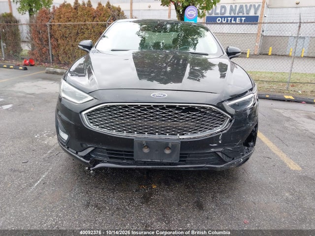 40092376 :رقم المزاد ، 3FA6P0RU5KR156023 vin ، 2019 Ford Fusion Hybrid Titanium مزاد بيع