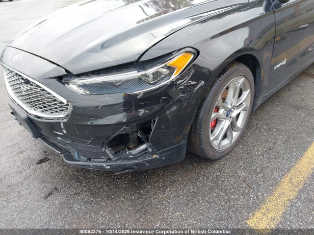40092376 :رقم المزاد ، 3FA6P0RU5KR156023 vin ، 2019 Ford Fusion Hybrid Titanium مزاد بيع