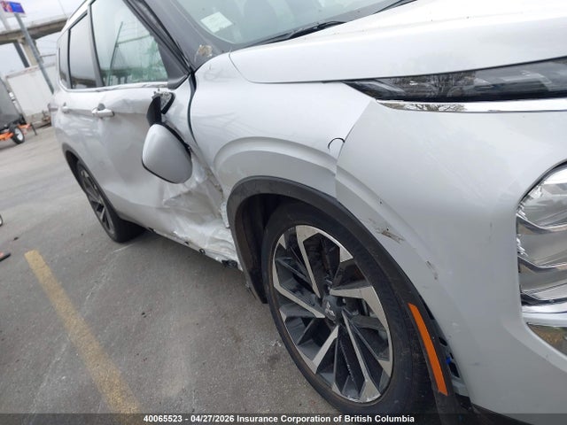 40065523 :رقم المزاد ، JA4T5VA98SZ622587 vin ، 2025 Mitsubishi Outlander Phev Le/se/sel S-awc مزاد بيع