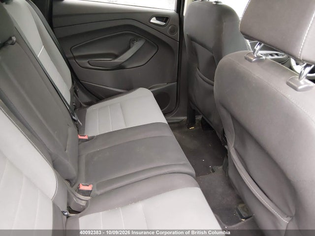 40092383 :رقم المزاد ، 1FMCU9GX3FUA69433 vin ، 2015 Ford Escape Se مزاد بيع
