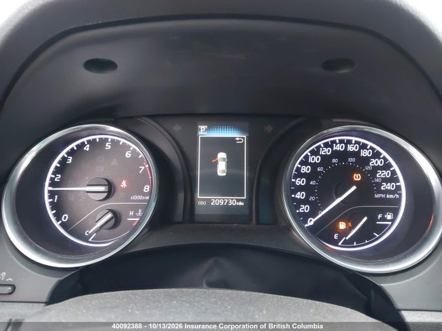 40092388 :رقم المزاد ، 4T1B11HK0JU121036 vin ، 2018 Toyota Camry مزاد بيع