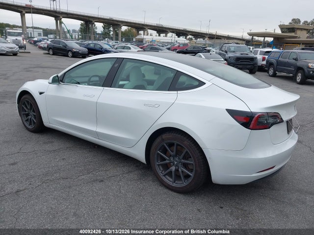 Tesla MODEL 3 2019 5YJ3E1EAXKF426014 Image 3