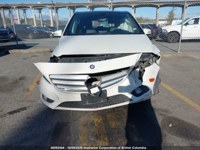 2014 Mercedes-benz B250 მანქანა იყიდება აუქციონზე, vin: WDDMH4EB1EJ286265, აუქციონის ნომერი: 40092444