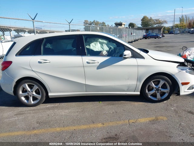 2014 Mercedes-benz B250 მანქანა იყიდება აუქციონზე, vin: WDDMH4EB1EJ286265, აუქციონის ნომერი: 40092444