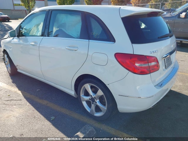 2014 Mercedes-benz B250 მანქანა იყიდება აუქციონზე, vin: WDDMH4EB1EJ286265, აუქციონის ნომერი: 40092444