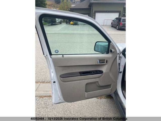2008 Mazda Tribute S მანქანა იყიდება აუქციონზე, vin: 4F2CZ961X8KM30609, აუქციონის ნომერი: 40092464