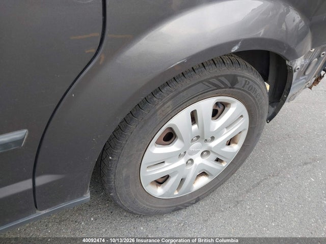 40092474 :رقم المزاد ، 2C4RDGBG4HR556912 vin ، 2017 Dodge Grand Caravan Se مزاد بيع