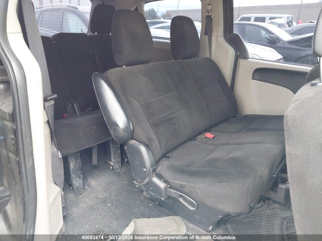 40092474 :رقم المزاد ، 2C4RDGBG4HR556912 vin ، 2017 Dodge Grand Caravan Se مزاد بيع
