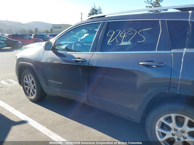 2015 Jeep Cherokee Latitude მანქანა იყიდება აუქციონზე, vin: 1C4PJMCS0FW777591, აუქციონის ნომერი: 40092495