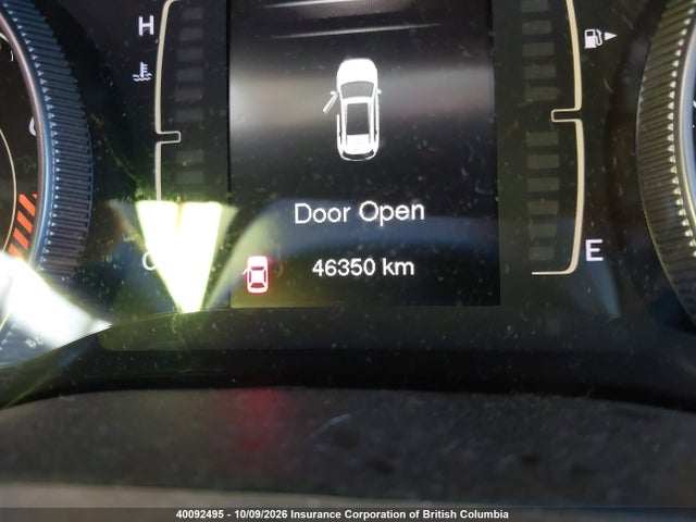 2015 Jeep Cherokee Latitude მანქანა იყიდება აუქციონზე, vin: 1C4PJMCS0FW777591, აუქციონის ნომერი: 40092495