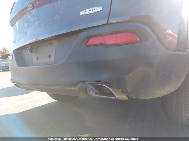 2015 Jeep Cherokee Latitude მანქანა იყიდება აუქციონზე, vin: 1C4PJMCS0FW777591, აუქციონის ნომერი: 40092495