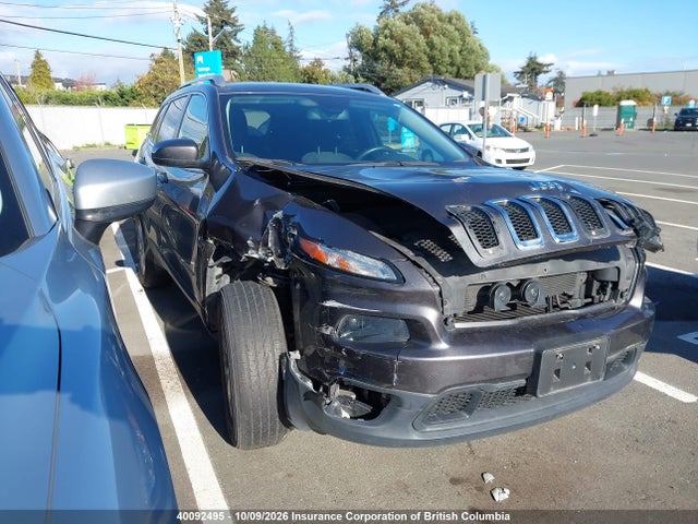 2015 Jeep Cherokee Latitude მანქანა იყიდება აუქციონზე, vin: 1C4PJMCS0FW777591, აუქციონის ნომერი: 40092495