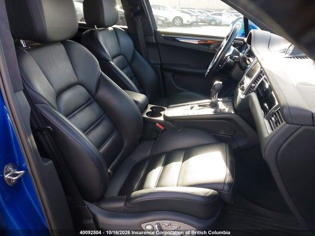 2016 Porsche Macan მანქანა იყიდება აუქციონზე, vin: WP1AB2A59GLB40768, აუქციონის ნომერი: 40092504
