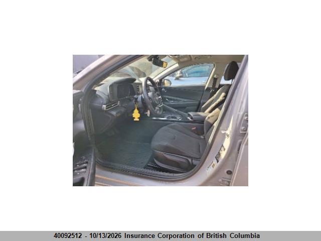 40092512 :رقم المزاد ، KMHLM4AG1NU277272 vin ، 2022 Hyundai Elantra Sel مزاد بيع