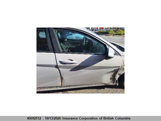 40092512 :رقم المزاد ، KMHLM4AG1NU277272 vin ، 2022 Hyundai Elantra Sel مزاد بيع