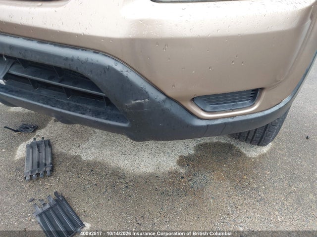40092517 :رقم المزاد ، JHLRD789X4C802747 vin ، 2004 Honda Cr-v مزاد بيع