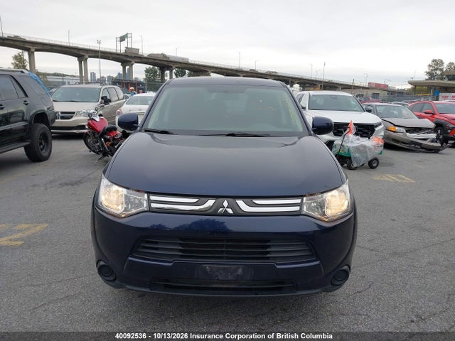 Продажа на аукционе авто 2014 Mitsubishi Outlander Es, vin: JA4AZ2A37EZ605855, номер лота: 40092536