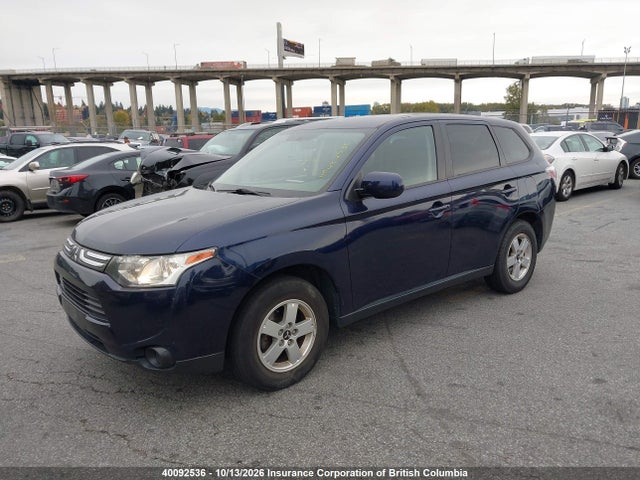 Продажа на аукционе авто 2014 Mitsubishi Outlander Es, vin: JA4AZ2A37EZ605855, номер лота: 40092536