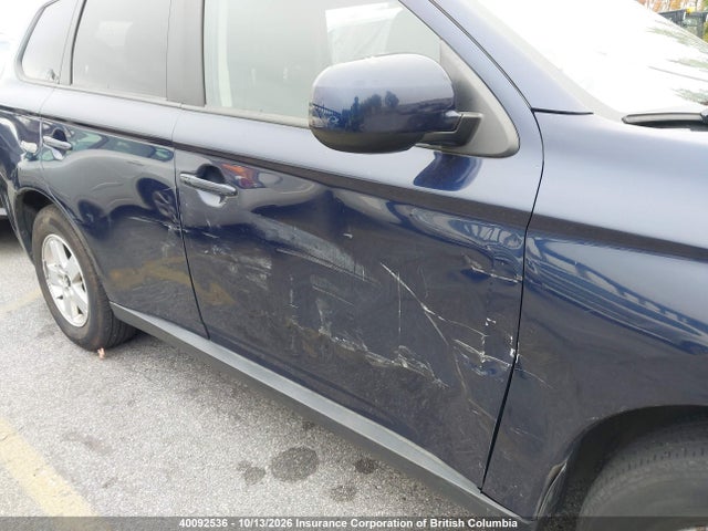 Продажа на аукционе авто 2014 Mitsubishi Outlander Es, vin: JA4AZ2A37EZ605855, номер лота: 40092536