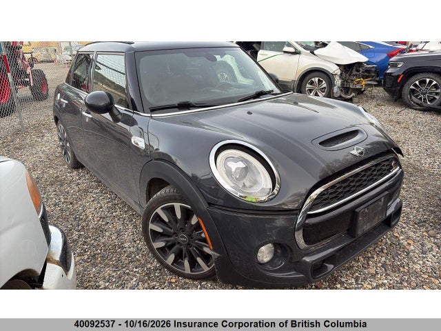 Mini 5 Door Cooper S 2016 WMWXU3C55G2D30078 главное изображение